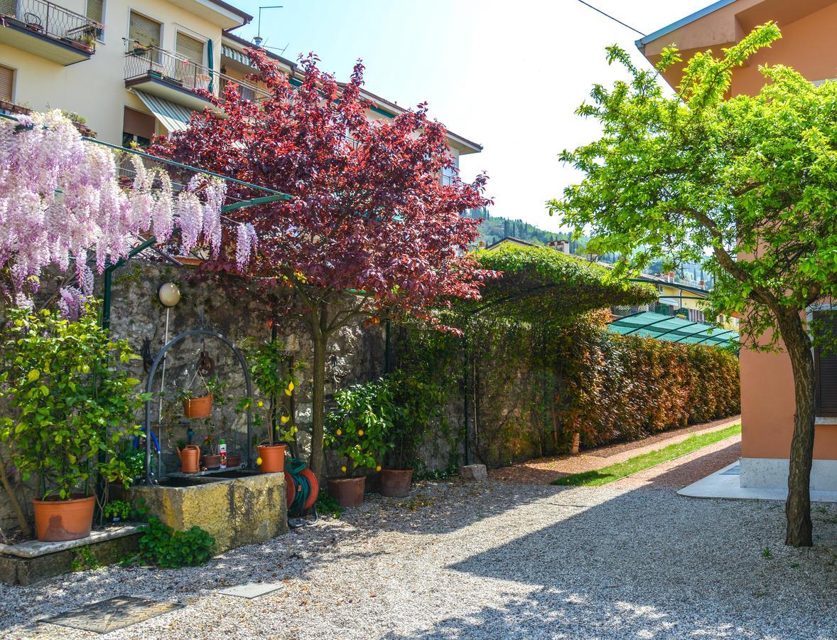 Garni Onda Hotel Torri Del Benaco Exterior photo
