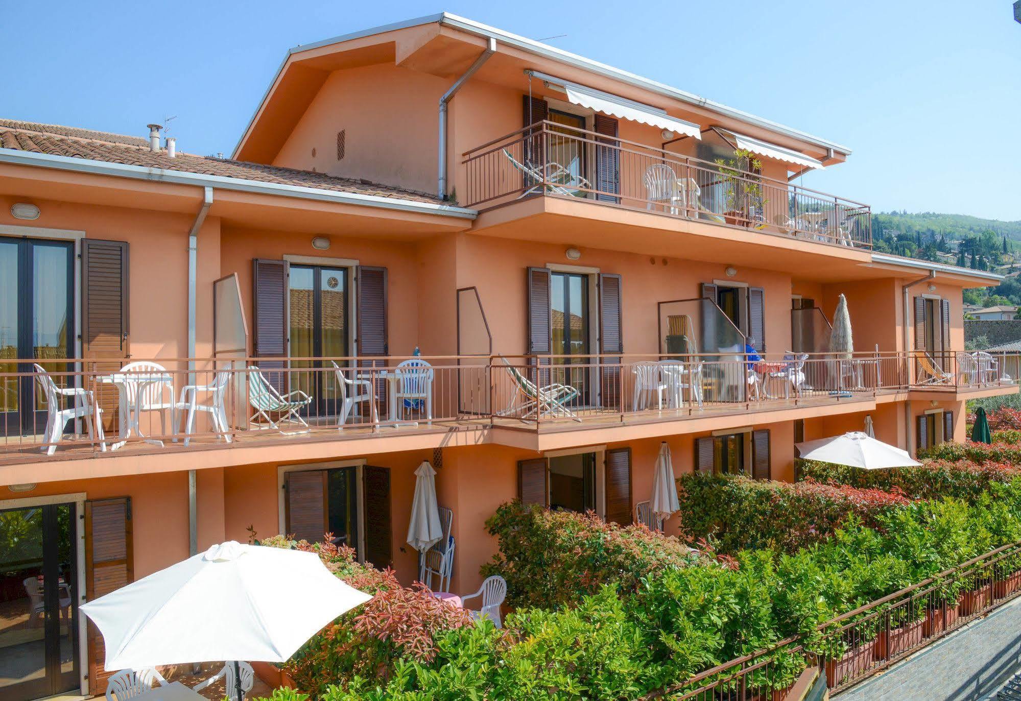 Garni Onda Hotel Torri Del Benaco Exterior photo