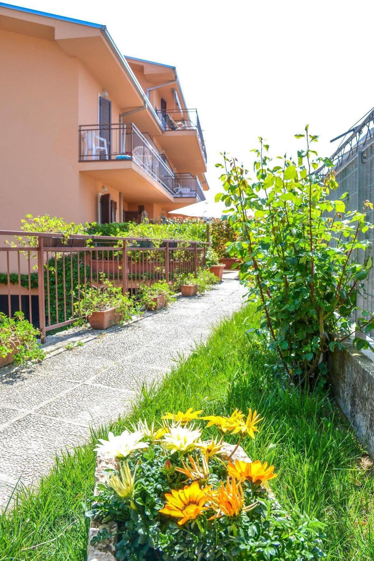 Garni Onda Hotel Torri Del Benaco Exterior photo