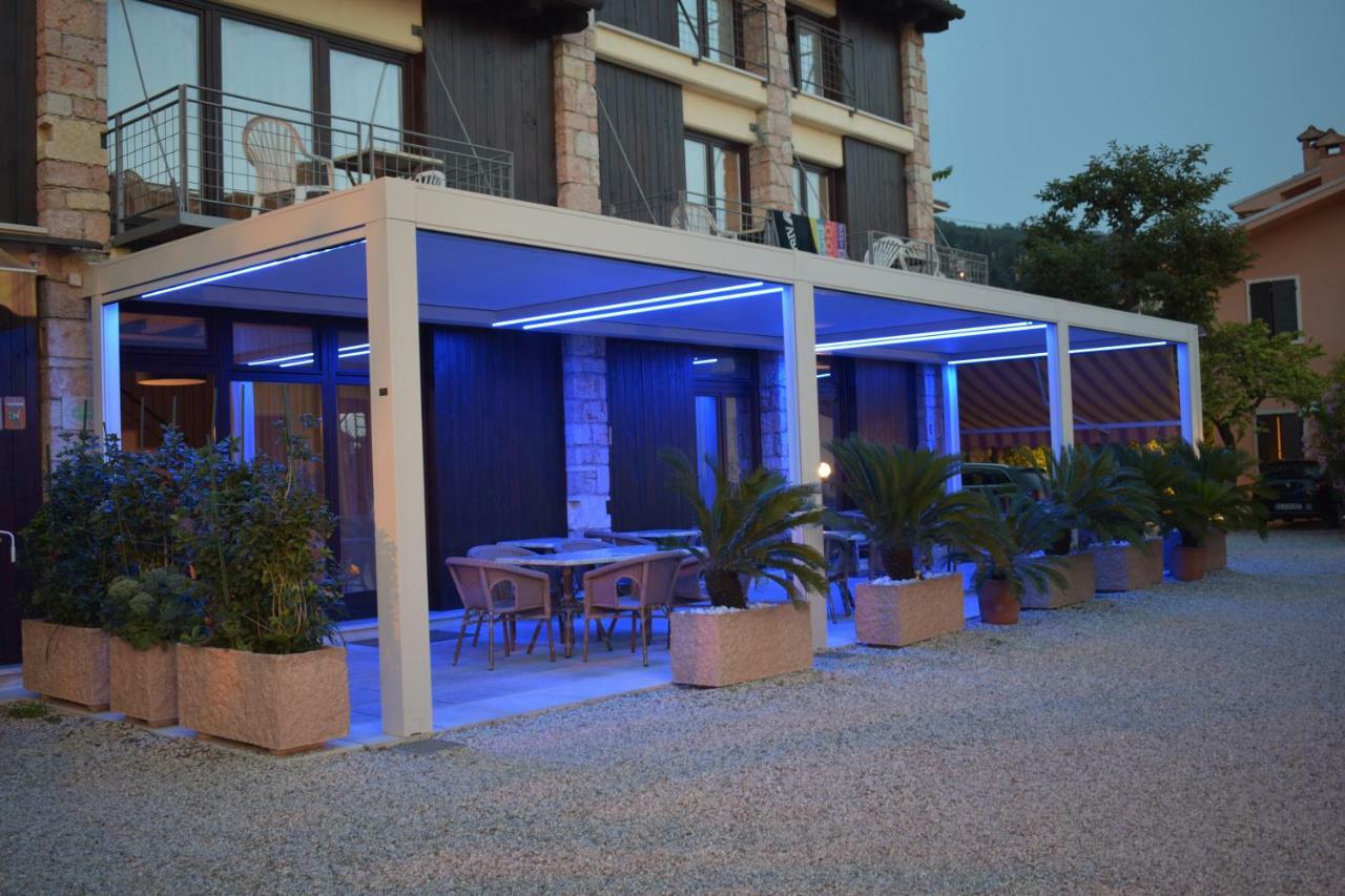 Garni Onda Hotel Torri Del Benaco Exterior photo
